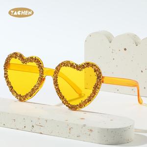 Yachen nouveauté lunettes de soleil en cristal étincelant en forme de coeur lunettes de fête pour femmes filles lunettes de fête - Product Image 2