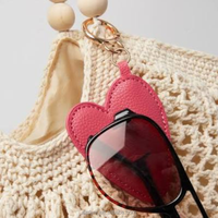 Porte-lunettes portable en cuir tendance, porte-clés, joli pendentif de sac en forme de citron, étoile, cœur, piment, clip pour lunettes de soleil