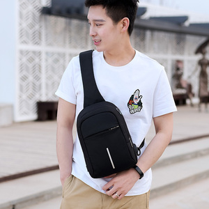 Bolsa de Hombro Ligera y Económica <span class=keywords><strong>al</strong></span> <span class=keywords><strong>por</strong></span> <span class=keywords><strong>Mayor</strong></span>, Bolsa de Pecho Cruzada Personalizada de Moda con Puerto USB, Bolsa de Mensajero Deportiva - Product Image 5