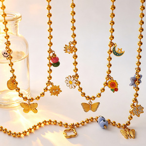 Collar con Dijes Chapados en Oro con Mariposas, Sol, Luna y Flores, Cadena con Cuentas, Joyería de Aleación Linda para Mujer, Regalo - Product Image 1