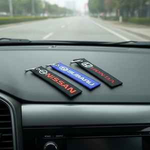 Porte-<span class=keywords><strong>clés</strong></span> brodés personnalisés avec logos de voitures, avions et jets – Cadeaux promotionnels exquis et abordables, porte-<span class=keywords><strong>clés</strong></span> et étiquettes pour <span class=keywords><strong>clés</strong></span> - Product Image 5
