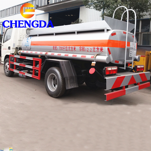 Camión <span class=keywords><strong>Cisterna</strong></span> de Combustible Ligero de Alta Calidad, con Transmisión Automática, Volante a la Izquierda, Diésel, 371Hp, de Acero al Carbono - Product Image 3