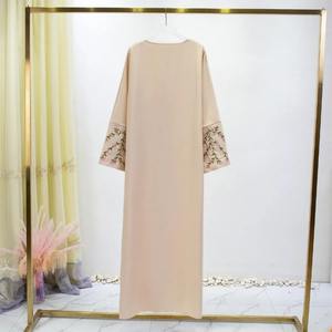 Abito Maxi <span class=keywords><strong>Abaya</strong></span> a Maniche Lunghe Ampio Aperto sul Davanti con Ricamo Abbigliamento Islamico da <span class=keywords><strong>Donna</strong></span> Jilbab Robe Dubai Caftano Musulmano - Product Image 5