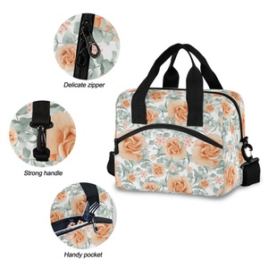 Custom Hawaii Flower Eco Friendly 600D Polyester Soft Portable Thermal Insulated Lunch Bag for Office Travel Picnic - Product Image 5