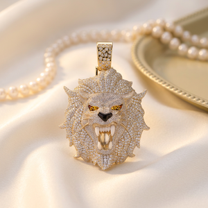 Colgante de Moissanita Redonda Brillante con Cabeza de León Estilo Hiphop Iced Out, Amuleto Temático de Lujo para Hombre - Product Image 3