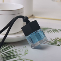 Fabriqué en usine directement bouteille de parfum de diffuseur suspendu de voiture pour différentes odeurs parfums parfums emballage