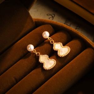 Pendientes de Botón de Plata Tibetana con Incrustaciones de Microperlas, Estilo Retro, de Alta Gama, Chapados en Oro, con Corte Princesa, Imitación de Perla, Geométricos, para Mujer, Regalo - Product Image 5