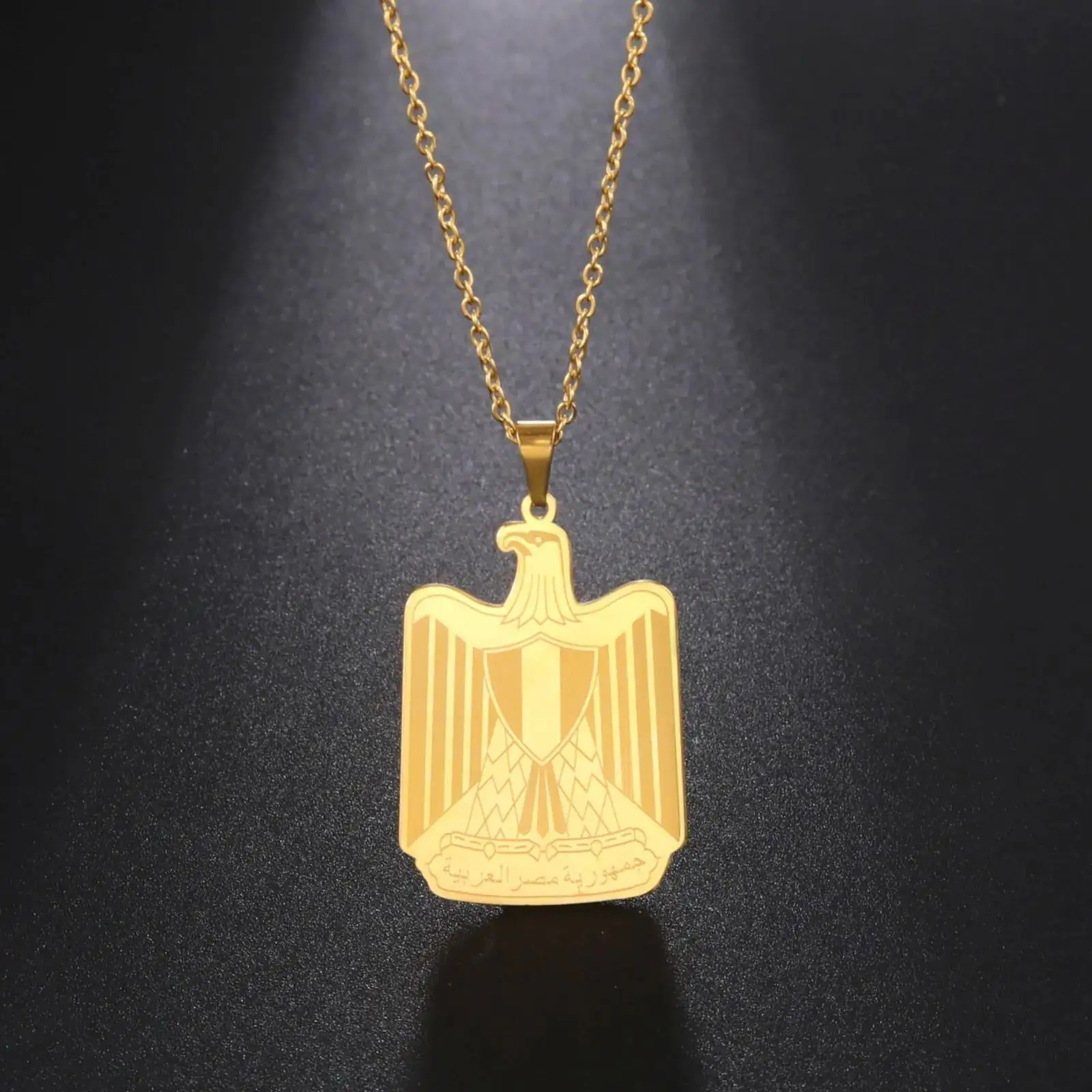 Iraq Vlag Adelaar Ketting Conutry Sieraden 316l Roestvrij Staal Pvd 18K Vergulde Waterdichte Egypte Iraq Vlag Adelaar Ketting