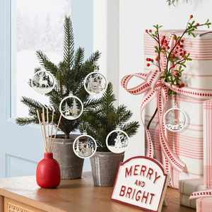 Ornements de Noël écologiques de style européen, pendentifs rennes en bois gravés, cercles évidés personnalisables - Product Image 4