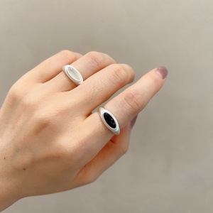 Bague en argent sterling S925, agate noire, jade blanc, étoile, ovale, finition givrée, design simple, personnalité, tempérament, polyvalent - Product Image 1