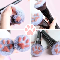 DailyQueen Marque Renommée Pinceau à Fond de Teint, Correcteur et Fard à Joues à Manche en Bois et Poils Synthétiques, Design Patte de Chat, 1 Pièce