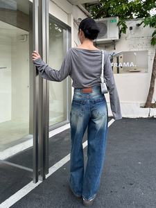 Jeans <span class=keywords><strong>Larghi</strong></span> Blu da Donna YUANBOFEI, <span class=keywords><strong>Pantaloni</strong></span> Denim a Vita Alta <span class=keywords><strong>con</strong></span> Gamba Larga, Orlo Ripiegato e Dettaglio a Righe, <span class=keywords><strong>Pantaloni</strong></span> <span class=keywords><strong>Larghi</strong></span> da Strada - Product Image 4