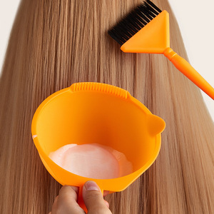 Cuencos para mezclar colores con juego de brochas para teñir el cabello, uso en salón y hogar, plástico, naranja y verde - Product Image 5