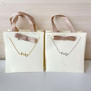 Collier pendentif en argent sterling Dylam Wholesale Fashion AAAAA Zirconia Love Heart pour femmes Destiny - Product Image 2