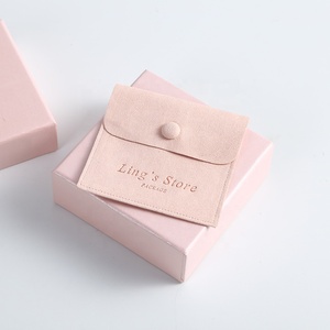 Bolsa de Joyería de Microfibra de Lujo de 7x7cm con Logotipo Personalizado, con Botón, para Regalo, Anillos, Aretes, Collares, Cosméticos - Product Image 4