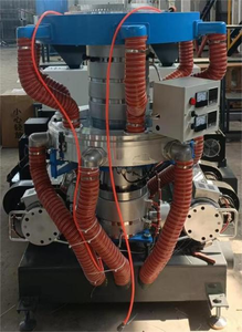Machine de soufflage de <span class=keywords><strong>film</strong></span> d'emballage LDPE automatique à trois couches modèle 1400 ABA, rendement élevé et bonne stabilité - Product Image 6