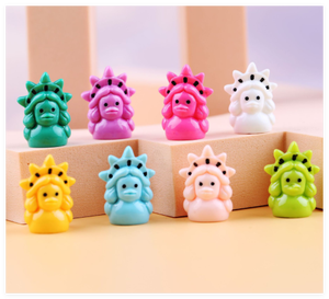 Micro Paysage Miniature Décoration Bonsaï <span class=keywords><strong>Maison</strong></span> Poupées Plantes Jardin Chanceux Miniature D'été 3D Résine Canard Figurine Aquarium Jouet - Product Image 1