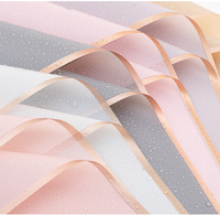 Papier d'emballage floral coréen imperméable en gros avec bord doré pour bouquets – Offre spéciale Fête des Mères