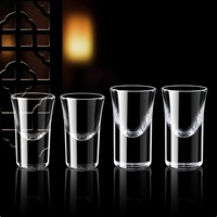 Vente en gros de lunettes de tir modernes personnalisées Mini cristal Design Style mignon Vodka Verres à liqueur à vin Différentes options de capacité
