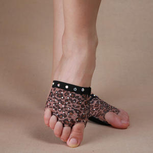 2025 Dancer 5-Hole Leopard Print Rhinestone Belly Dance Practice Shoes con plantillas Cómodas almohadillas para los pies para entrenamiento - Product Image 2