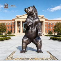 Statue d'ours en bronze coulé antique TREVI |   Sculpture d'ours grizzly grandeur nature pour la décoration de jardin et de chalet en extérieur