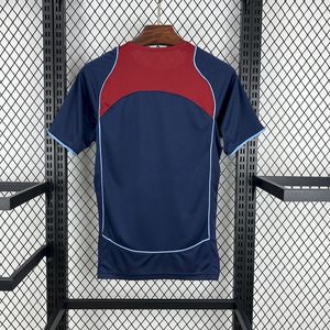 เสื้อแข่งแอตเลติโก มาดริด ฤดูกาล 04-05 แบบเยือน รุ่นเรโทร 1.1 เวอร์ชั่นไทย รองรับบริการ OEM ผลิตจากโรงงานโดยตรง ชุดฟุตบอลระบายอากาศได้ดี - Product Image 2