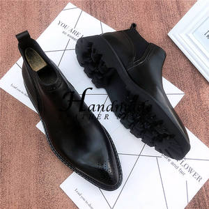 Nouvelles bottes Chelsea rétro anglaises en cuir véritable pour hommes - bottes brodées à bout pointu en cuir véritable - Product Image 6