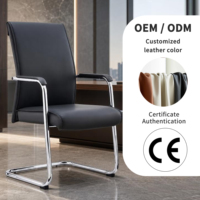 Chaise en cuir classique avec structure en acier robuste et siège rembourré confortable pour bureau, zone de réception, salle de conférence
