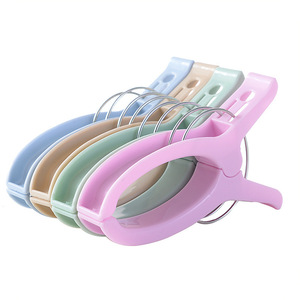 Pinzas para edredones grandes de plástico, a prueba de viento, que no dejan marcas, para secar edredones y ropa de cama, color aleatorio, duraderas - Product Image 4