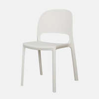 Chaise d'appoint en plastique PP taupe à découpe dorsale unique, empilable, moderne, pour intérieur et extérieur, bistrot, patio, café