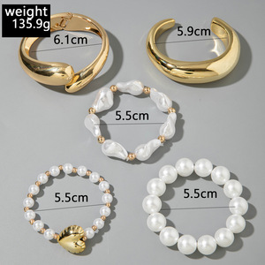 European American Cross-border Jewelry Fashion Liquid Pleated Acrylic Resin Lucite <strong>Large</strong> Wide Punk <strong>Beaded</strong> Geometric <strong>Bracelet</strong> - Product Image 6