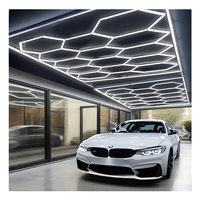 Système d'éclairage professionnel hexagonal à LED avec 3000K/4000K/6500K, idéal pour les ateliers de carrosserie et les centres de préparation de véhicules