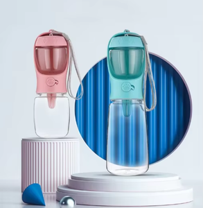 Garrafa de Água de Luxo para Cães com Compartimento para Comida, Perfeita para Filhotes, Ideal para Caminhadas e Atividades ao Ar Livre - Product Image 5