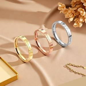 Romántica banda <span class=keywords><strong>de</strong></span> acero inoxidable con diamantes <span class=keywords><strong>de</strong></span> imitación y grabado <span class=keywords><strong>de</strong></span> Forever Love en tonos dorado, plateado y oro rosa - Product Image 6