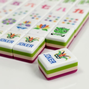 Juego de Mahjong Americano de 4 Capas Hecho a Medida, Elegantes Fichas Acrílicas Rojo Rosa de Lujo con 160 Cartas, Juego de Póker, Regalo para Adultos - Product Image 4