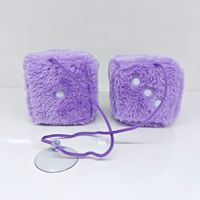 Dés mignon voiture décor cintre 3 pouces cheveux longs thermo-estampillé point dés en peluche jouet porte-clés Cube pendentif voiture suspendus décoration