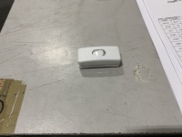 2A/250 Interruptor de pared Blanco CJ240 Blister Pack