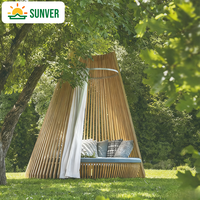 Meubles de jardin en teck de luxe pour terrasse, chaises longues et lit de repos pour piscine, pour hôtels et bords de piscine