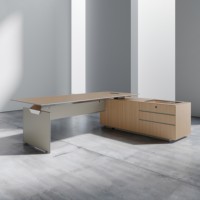 Bureau de direction en bois avec tiroirs - Design moderne, ergonomique et durable pour les espaces de travail d'entreprise