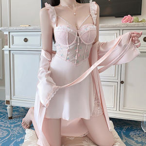 Изысканная соблазнительная ночная сорочка-халат из атласа с V-образным вырезом, открытой спиной, глубоким декольте, прозрачными вставками и дышащей тканью для женщин - Product Image 5