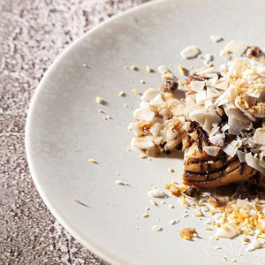 Assiettes rondes de style élégant pour entrées Chef de restaurant décontracté haut de gamme plats en porcelaine vaisselle assiettes réactives blanc crème - Product Image 5