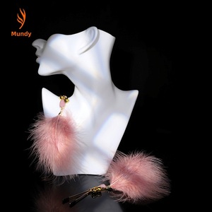Pinces à tétons sexy en acier avec plumes, jouet sexuel pour stimulation féminine des mamelons - Product Image 6