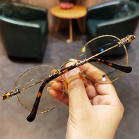 Vente en gros de lunettes de soleil en alliage d'aluminium, nouvelles arrivées 2024, monture simple et tendance, lunettes pour hommes et femmes