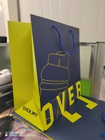Custom Luxury Wine Packaging Recyclable Cardboard Paperboard with Your Own Logo Print Fashionable Handle for Clothes Shoes Gifts