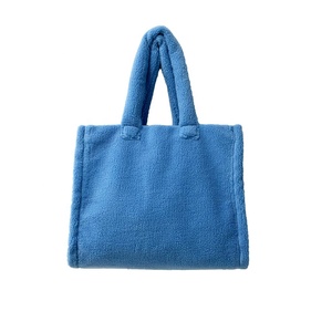 Sacs fourre-tout en <span class=keywords><strong>fausse</strong></span> <span class=keywords><strong>fourrure</strong></span> d'agneau pour l'hiver, grande capacité, doux et chauds, fermeture ouverte, sacs à bandoulière tendance pour femmes - Product Image 5