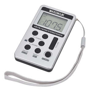 Mini Radio AM FM 2o, Batería Recargable, Pantalla Digital Portátil, Sintonización FM AM, Radio para Deportes, Viajes al Aire Libre, Campamento, Uso Doméstico - Product Image 3