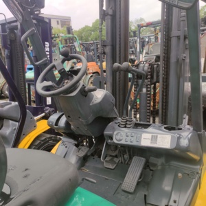 KOMATSU รถยกดีเซลมือสองสภาพการทํางานที่ดีเยี่ยม KOMATSU FD160 16TON รถบรรทุกตู้คอนเทนเนอร์มือสองลดราคาสุดๆ - Product Image 4