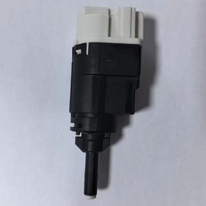 Interruptor de luz de freno 253206170R para Renault Lada, pieza de repuesto para automóvil - Product Image 1