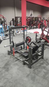 Équipement de musculation professionnel Freeman en acier pour l'entraînement des fessiers et des hanches, avec fonction Hip Thrust et Hip Bridge Smith 3D à charge par plaques - Product Image 6