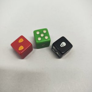 Dados de Resina y Acrílico Transparentes de 16 mm, Coloridos, de Lujo, Tallados a Mano, para Juegos de Mesa - Product Image 6